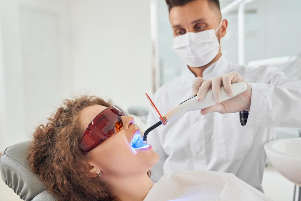 How Long Does Zoom Teeth Whitening Last? Results Explained